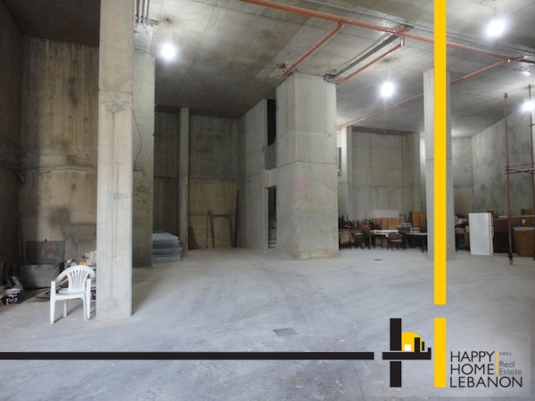 Warehouse for sale in Mazraet Yachouh