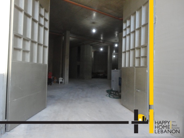 Warehouse for rent in Mazraet Yachouh