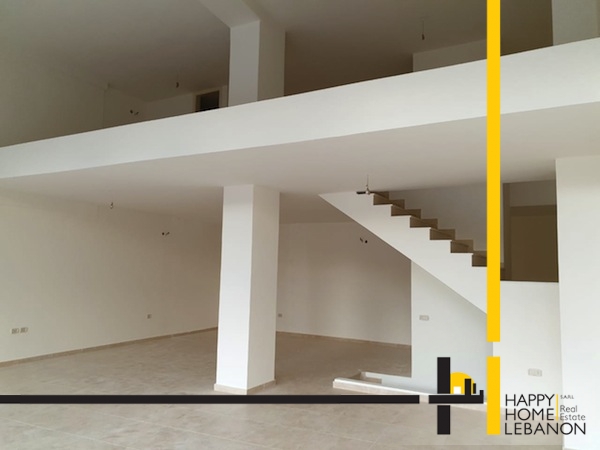 Showroom for rent in Saida