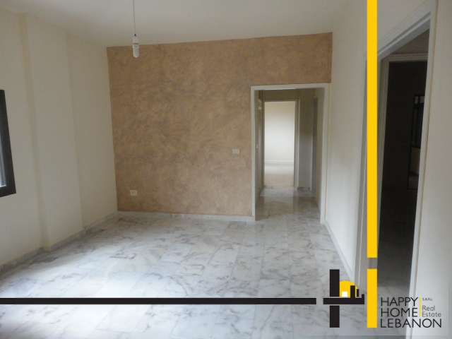 Office for rent in Furn El Chebbak