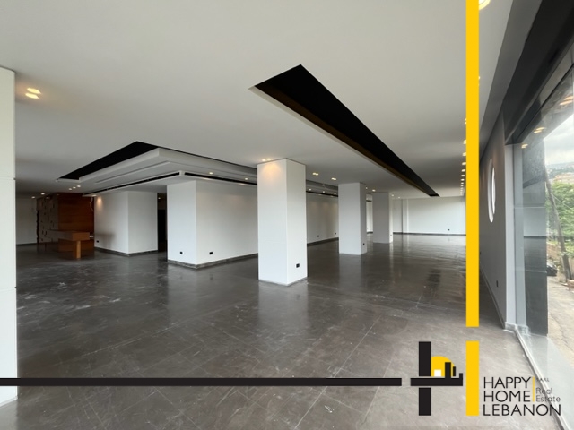 Showroom for rent in Antelias