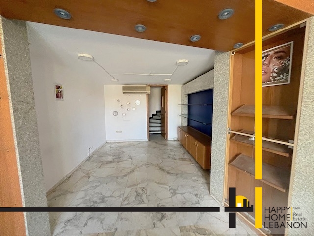 Shop for rent in Horsh Tabet