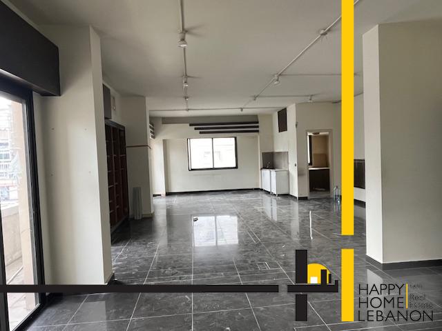 Showroom for rent in Jal El Dib