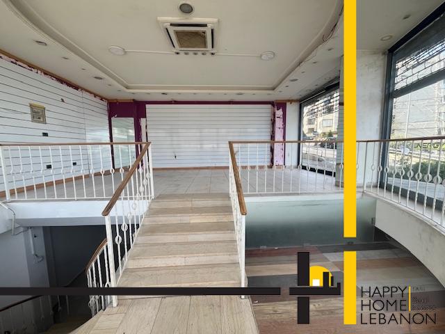 Showroom for rent in Mazraet Yachouh