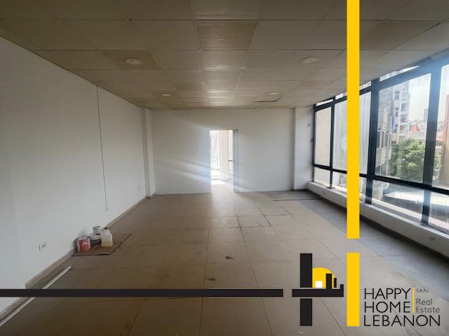 Office for rent in Bouchrieh