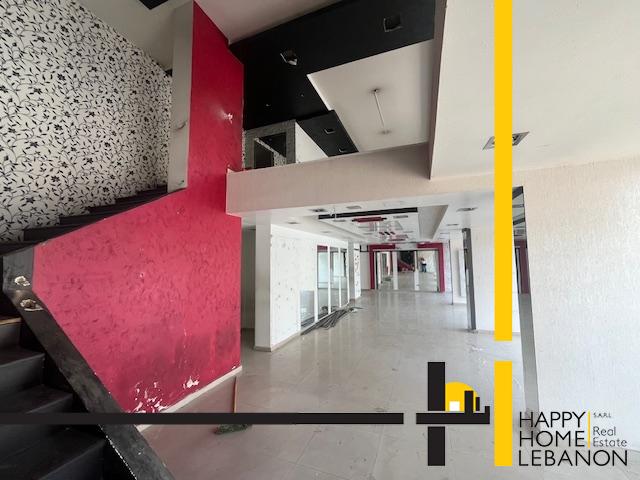 Showroom for rent in Zalqa